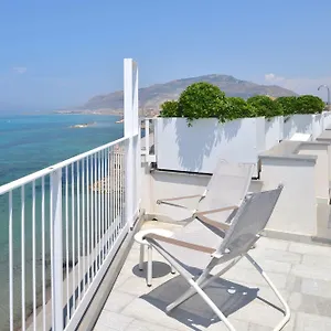 gaura-apartments.sicilyhotelsitaly.net/