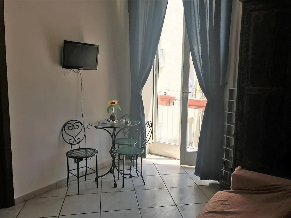 Nocleg ze śniadaniem B&B Art Suite Principe Umberto Neapol