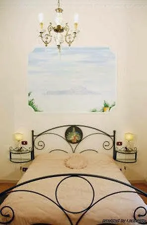 *** Nocleg ze śniadaniem B&B Art Suite Principe Umberto Neapol Włochy